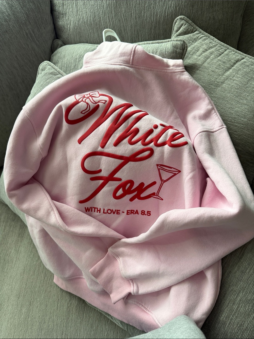 White fox sweatshirt